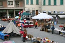 Torna domenica la Fiera antiquaria del Valdarno .