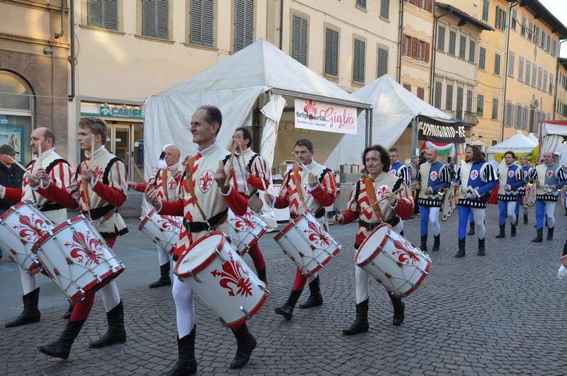 Sbandieratori alla manifestazione "Autumnia" 2011